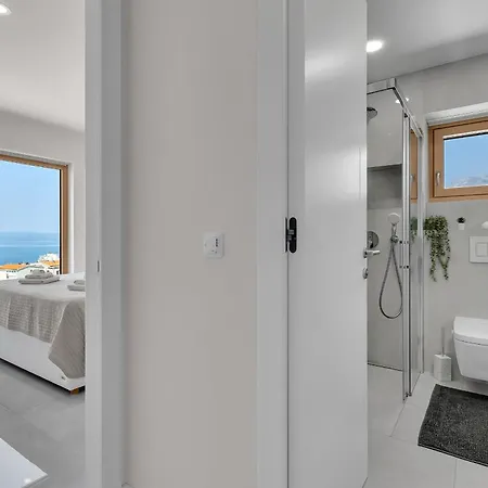 Luxury Val *